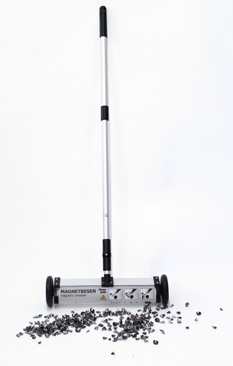 Magnetbesen mit Teleskopstiel